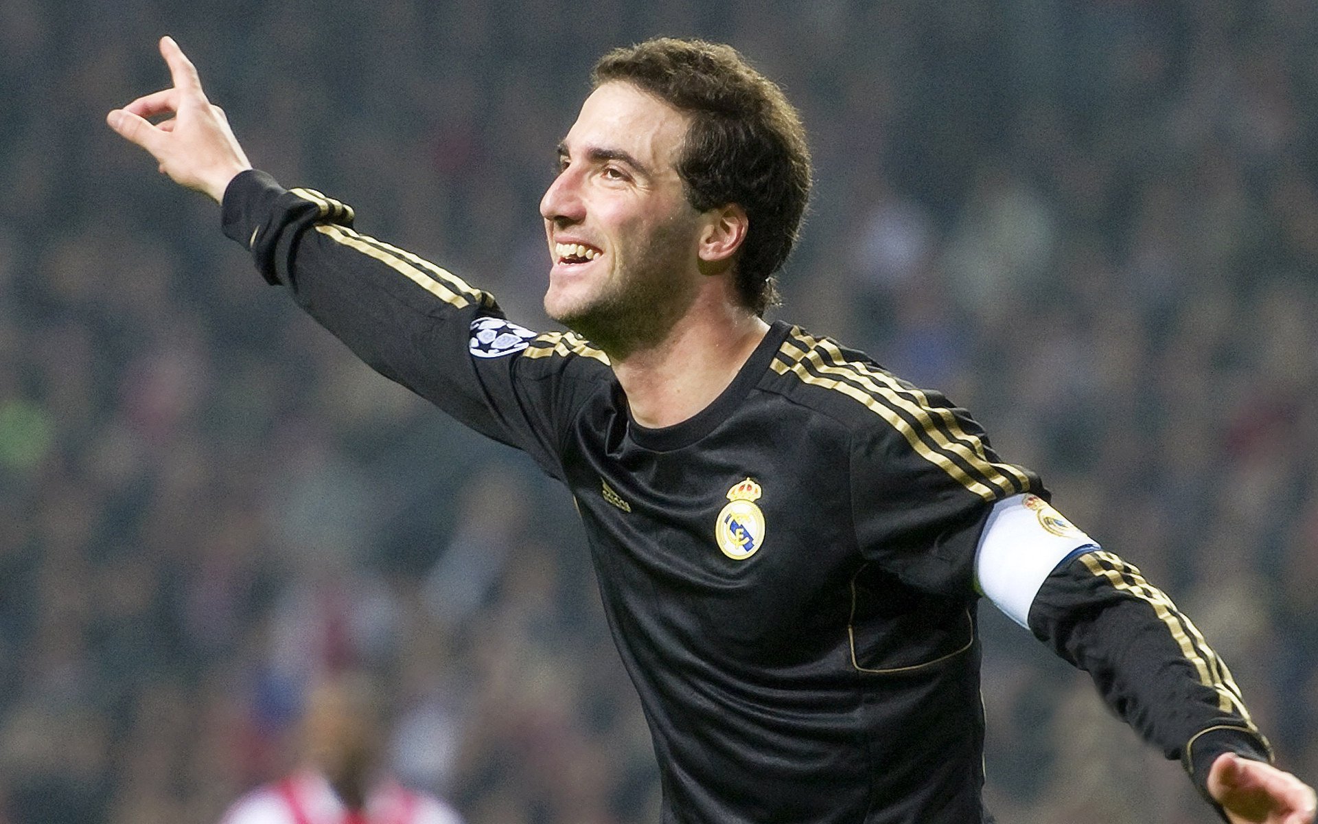 曼城卫冕英超冠军，瓜迪奥拉再创辉煌，瓜迪奥拉执教曼城多少冠军